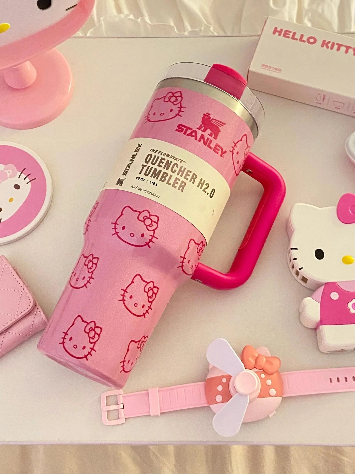 40oz Hello Kitty Cup - The best gift for Hello Kitty enthusiasts! 💝💝