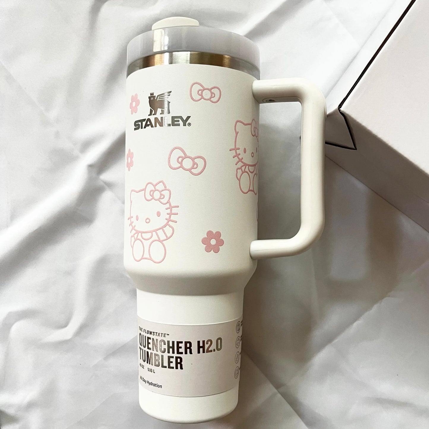 40oz Hello Kitty Cup - The best gift for Hello Kitty enthusiasts! 💝💝